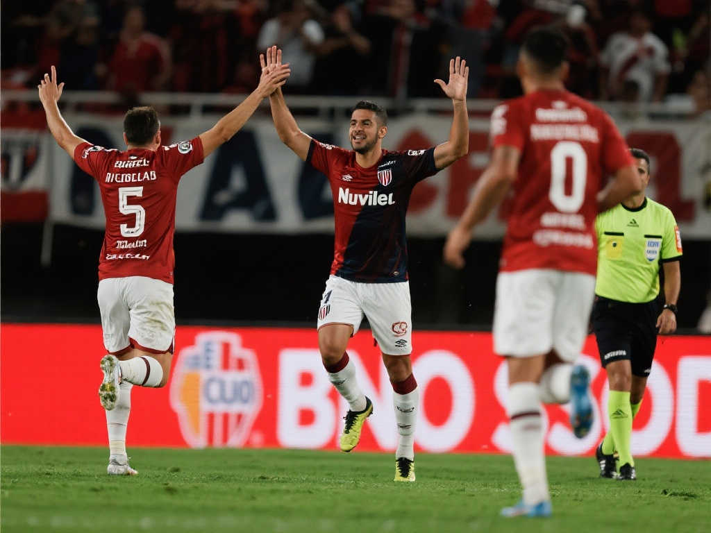 球队进行友 球队进行友